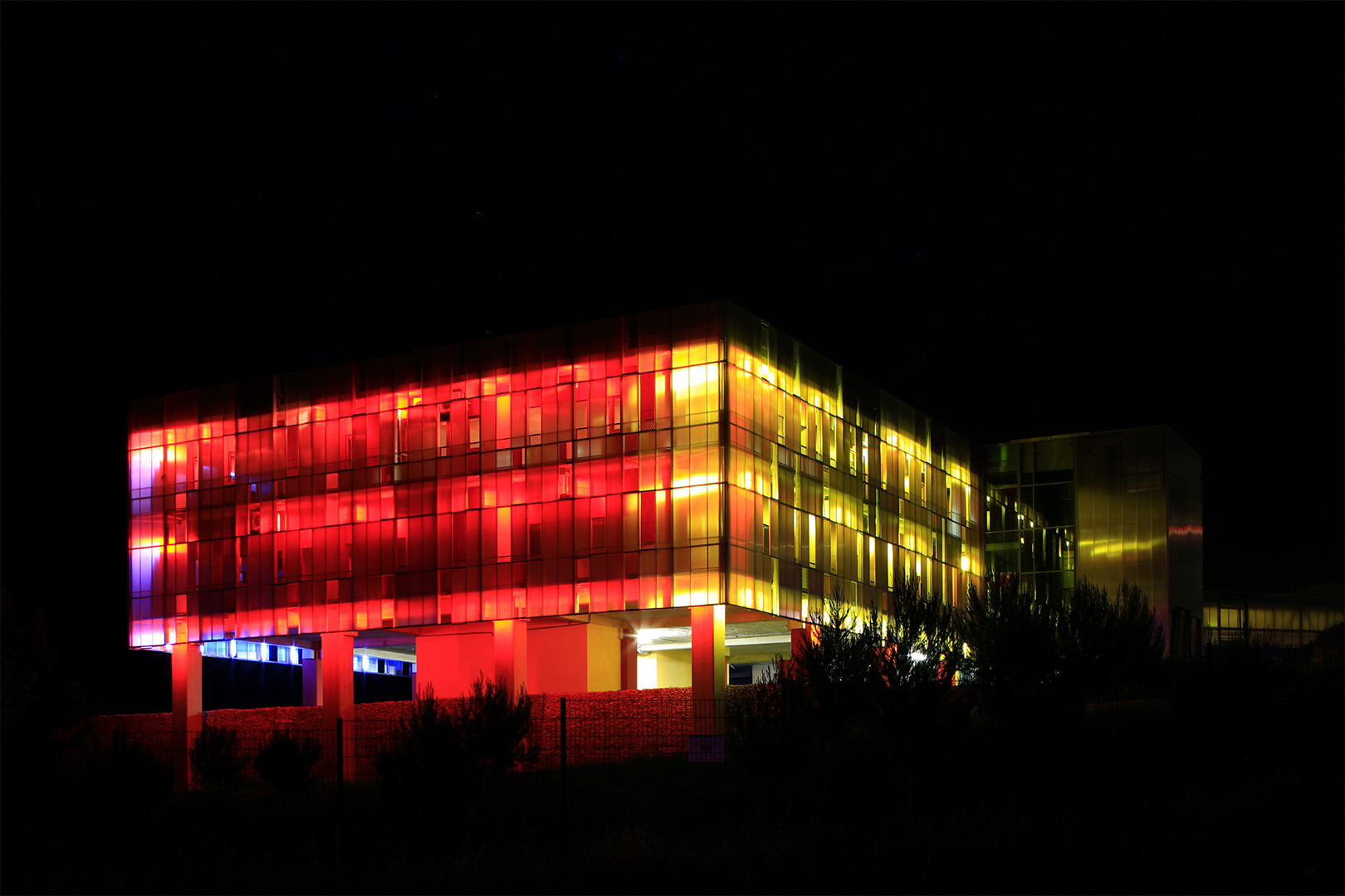 IRM / CABINETS MEDICAUX / HELISTATION   POLE SANTE DE CARPENTRAS  2004 - 2013